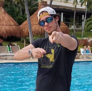 Meet your Posher, Will